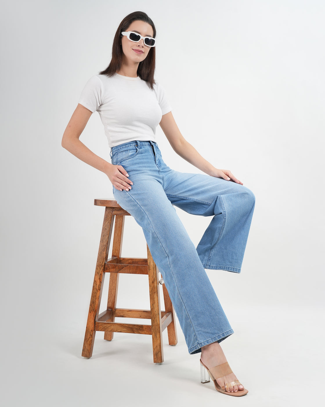 WIDE BOTTOM LIGHT BLUE JEAN