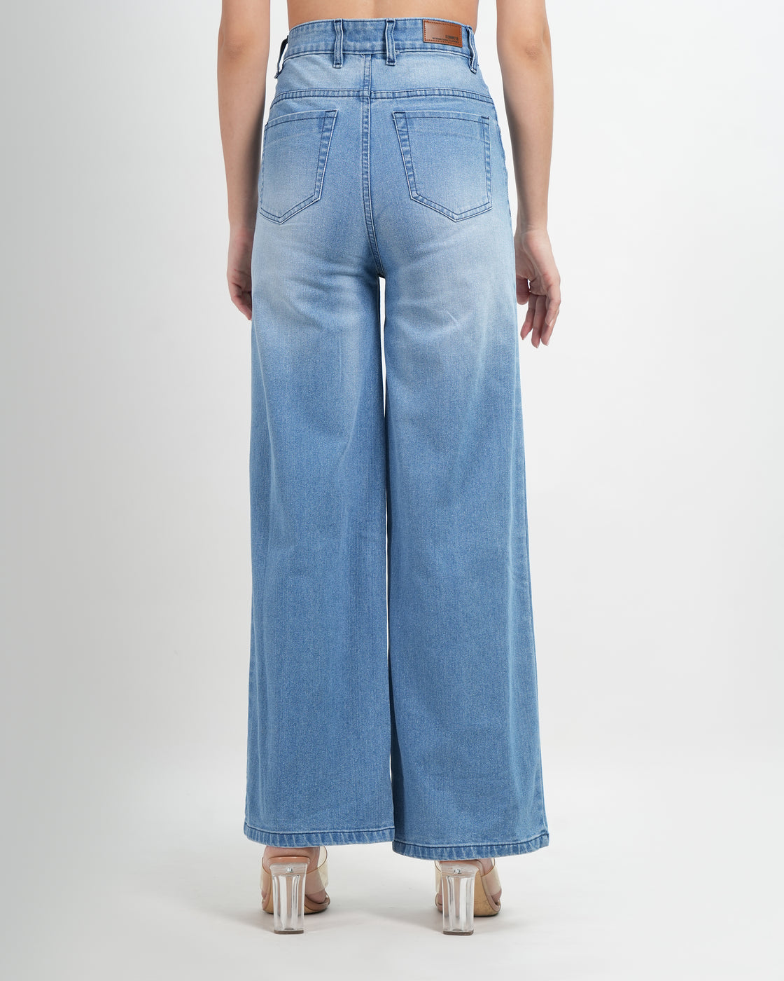 WIDE BOTTOM LIGHT BLUE JEAN